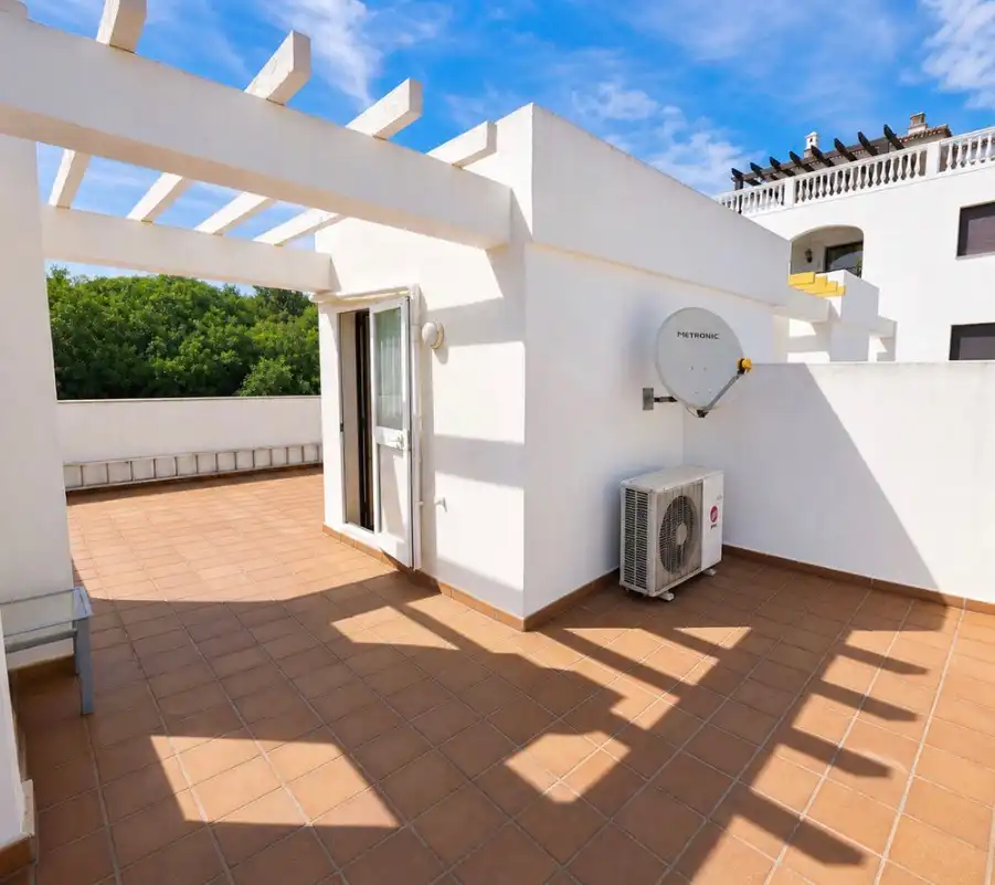 Terrasse von Wohnung zum Verkauf in Manilva mit Terrasse, Möbliert und Ofen