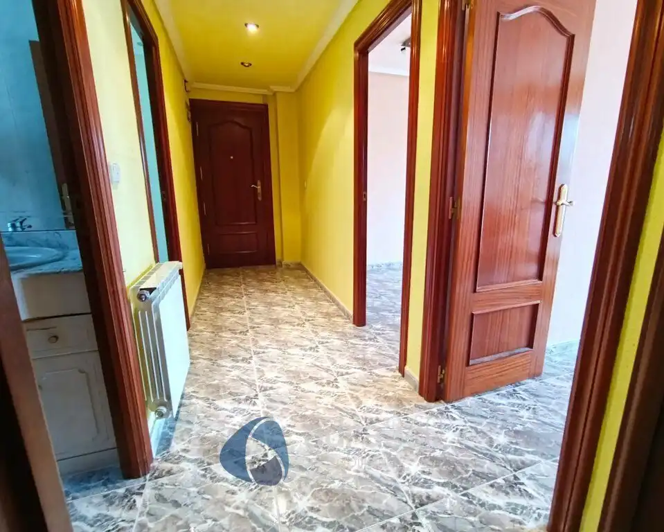 Wohnung zur Miete in  Logroño mit Heizung, Terrasse und Möbliert