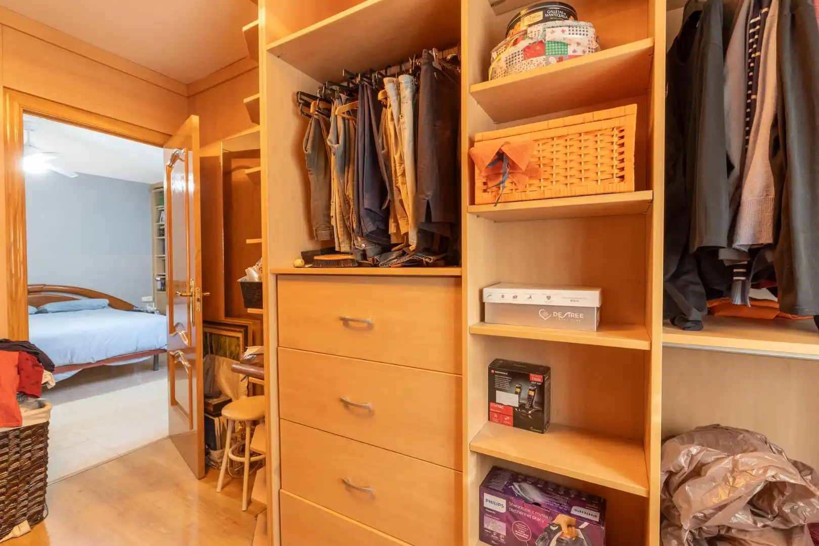 Bedroom of Flat for sale in Granada  with Parquet flooring and Storage room
