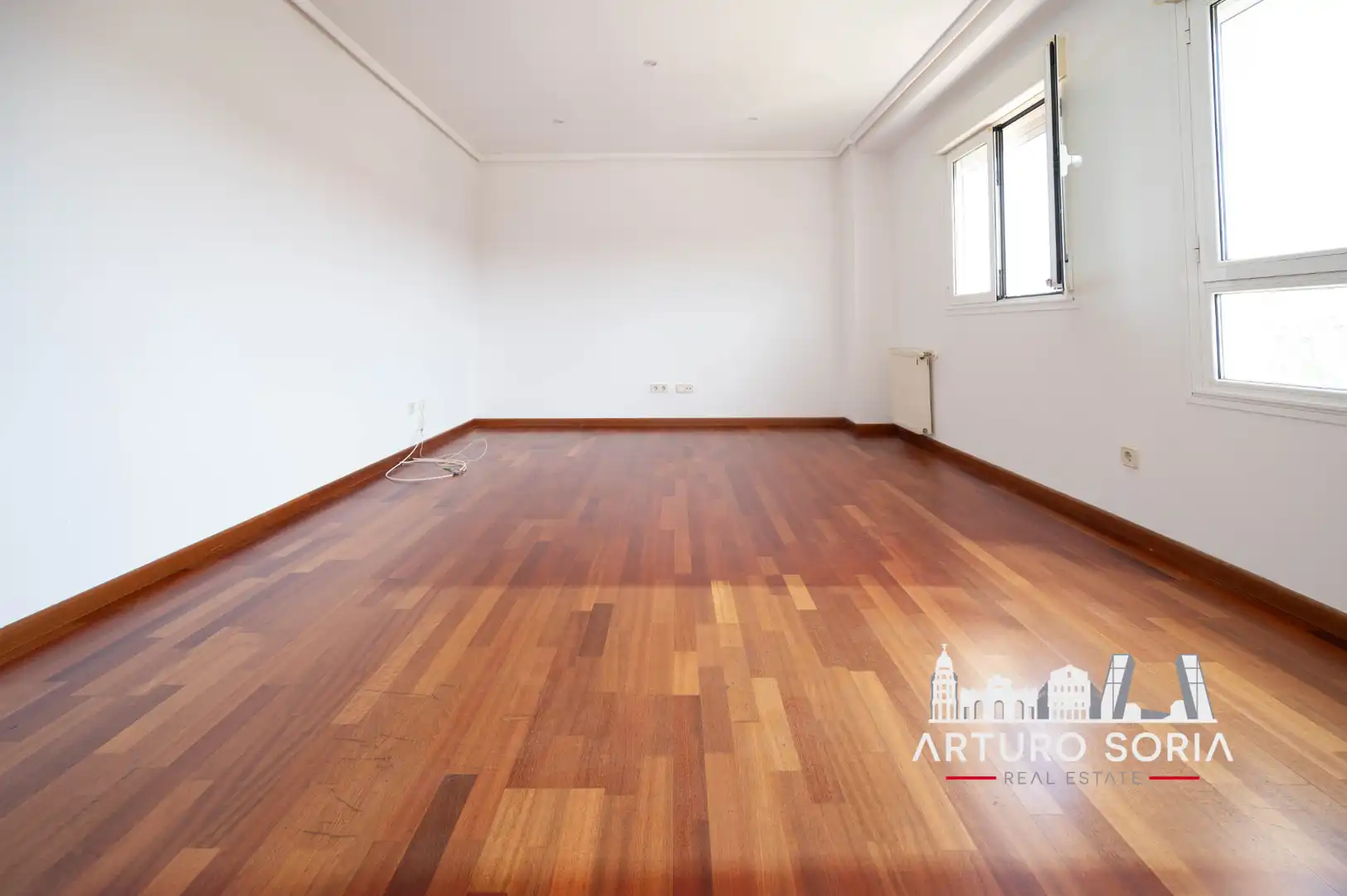 Living room of Flat for rent in Madrid  with Storage room and Community pool