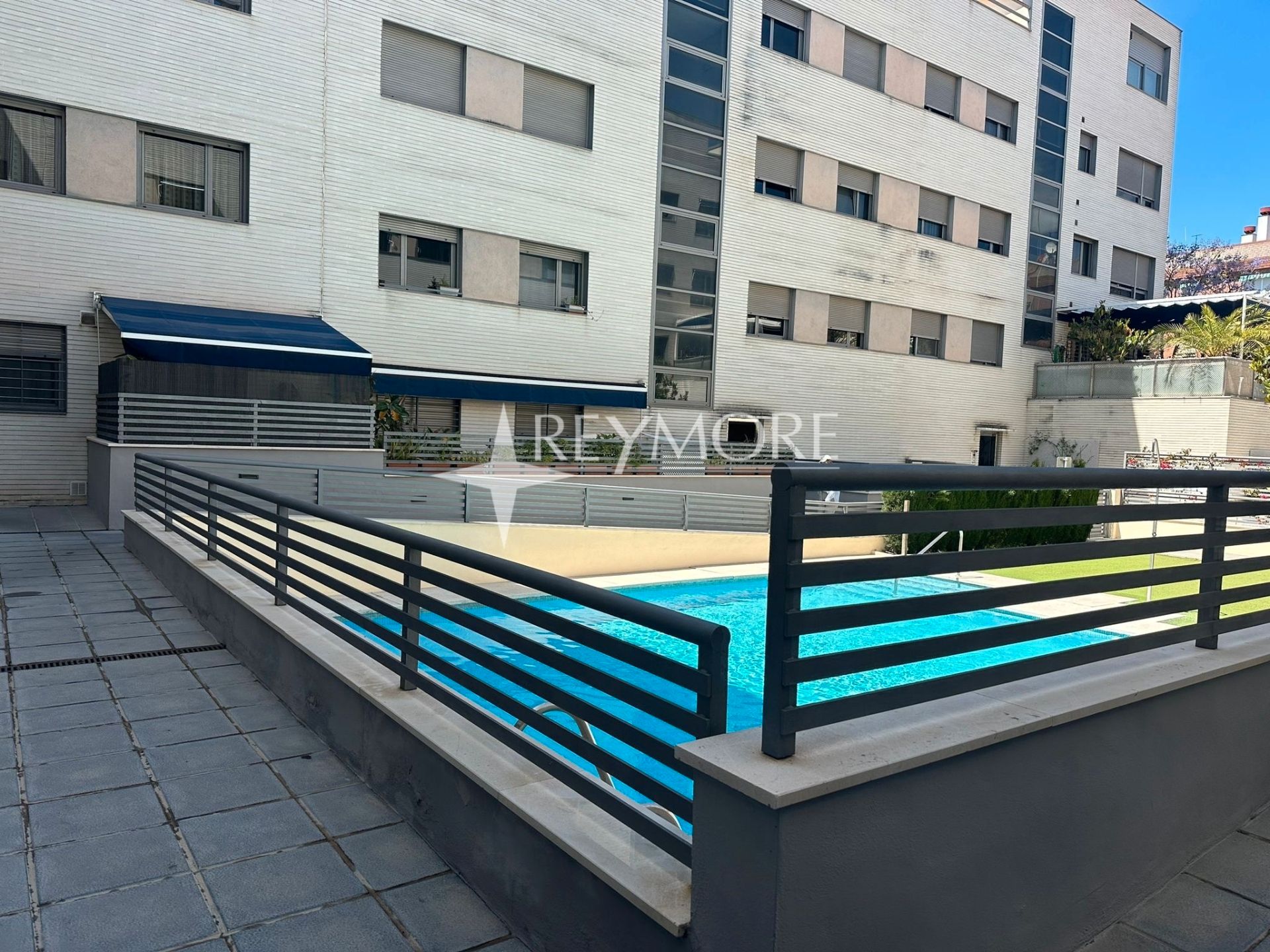 Swimming pool of Flat for sale in  Córdoba Capital  with Air Conditioner, Heating and Private garden