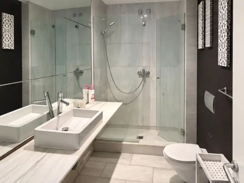 Bathroom of Flat for rent in Valencia  with Air Conditioner, Heating and Terrace