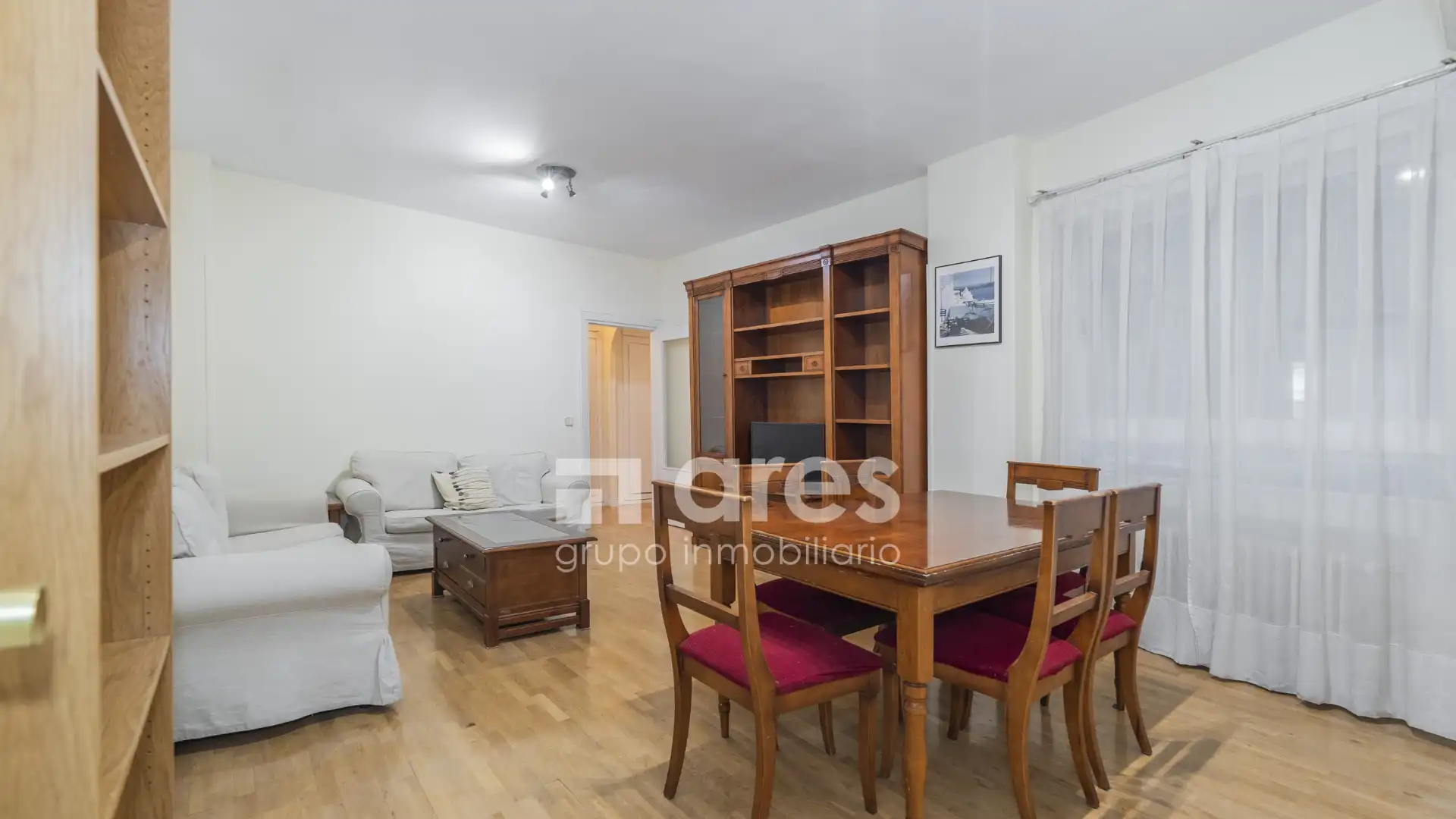 Sala de estar de Piso en venta en  Madrid Capital con Aire acondicionado y Calefacción