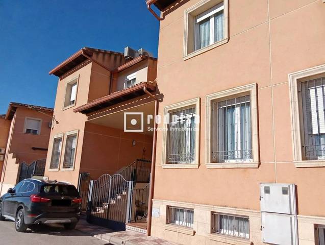 Casa-chalet en Venta en Riansares en La Villa de Don Fadrique