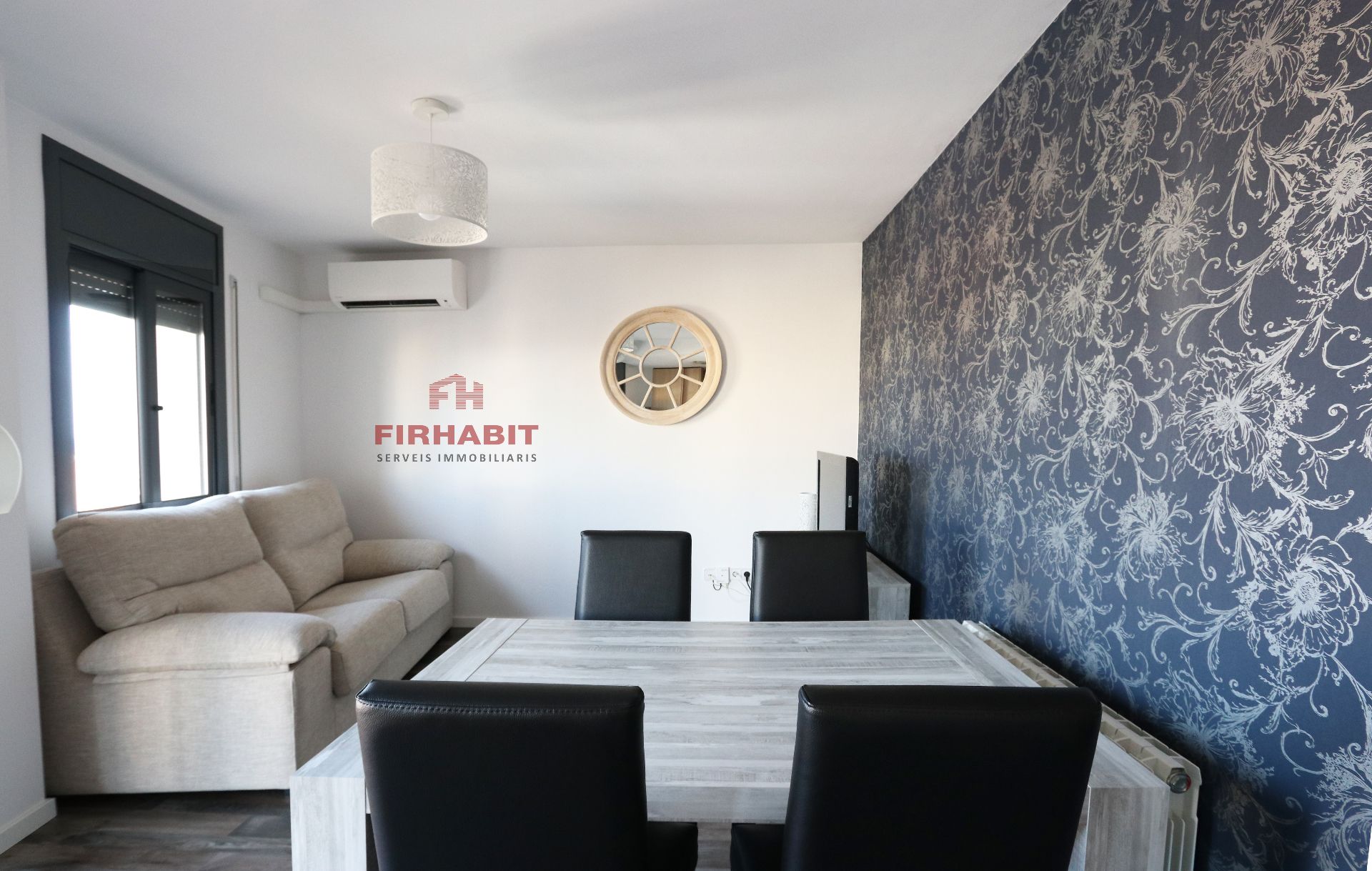 Dining room of Flat for sale in Arenys de Mar  with Air Conditioner, Heating and Parquet flooring
