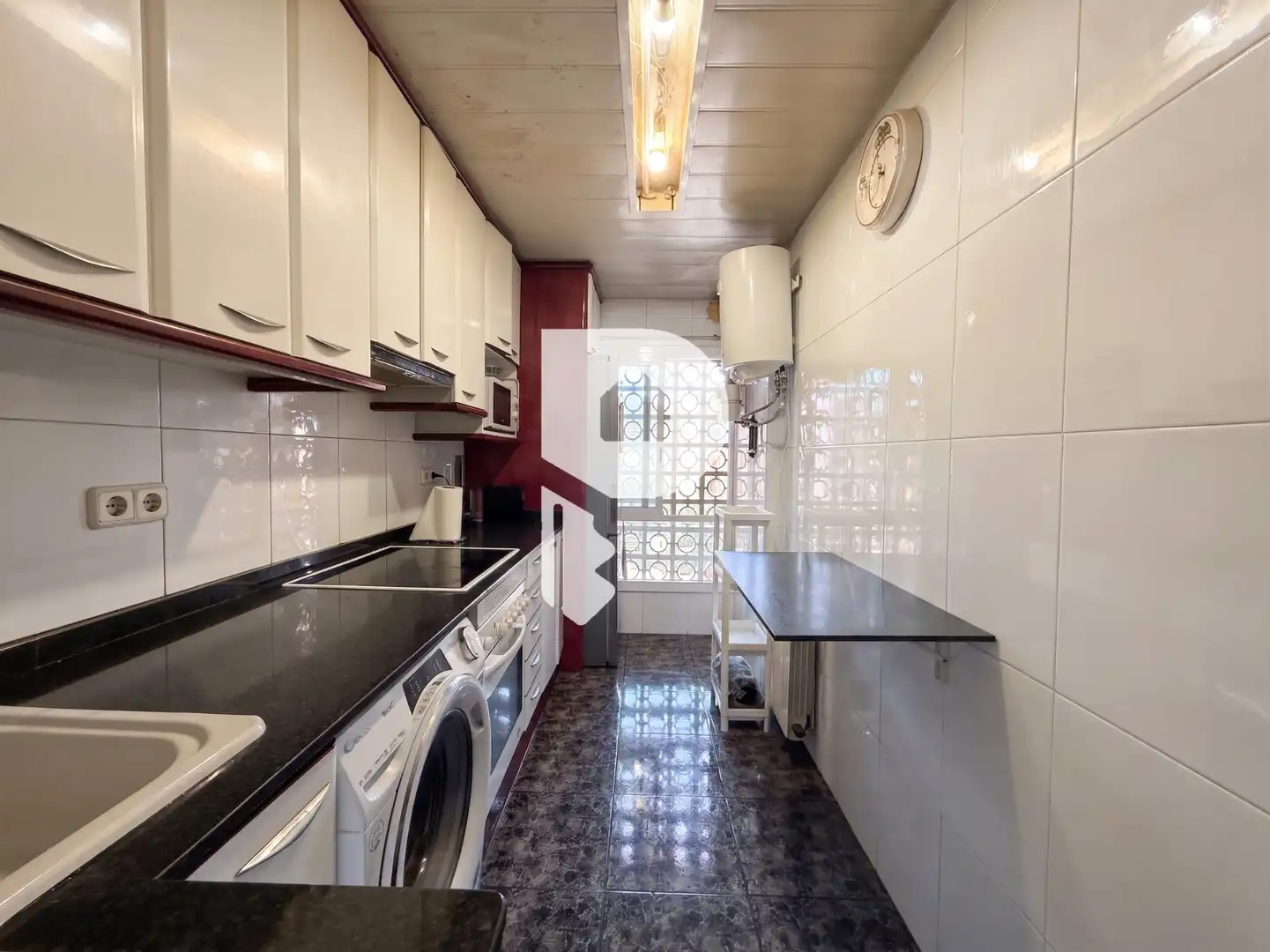 Cocina de Apartamento en venta en Sant Vicenç Dels Horts con Calefacción y Internet