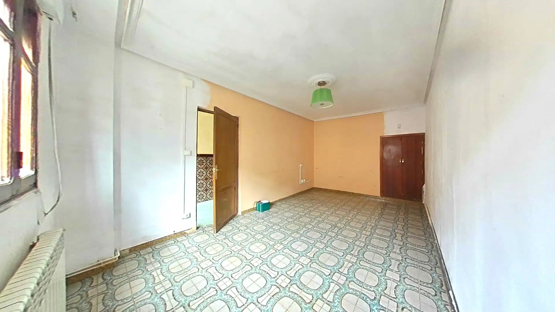 Casa adosada en venda a Escudero, Campaspero
