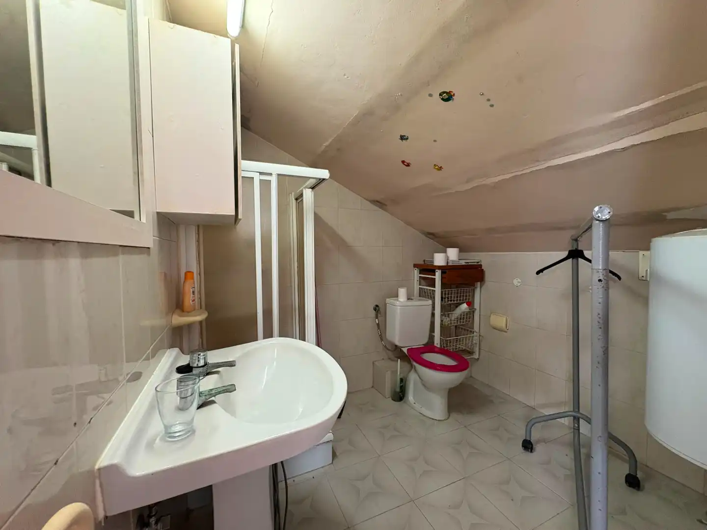 Bany de Casa adosada en venda en Vigo  amb Jardí privat, Terrassa i Traster