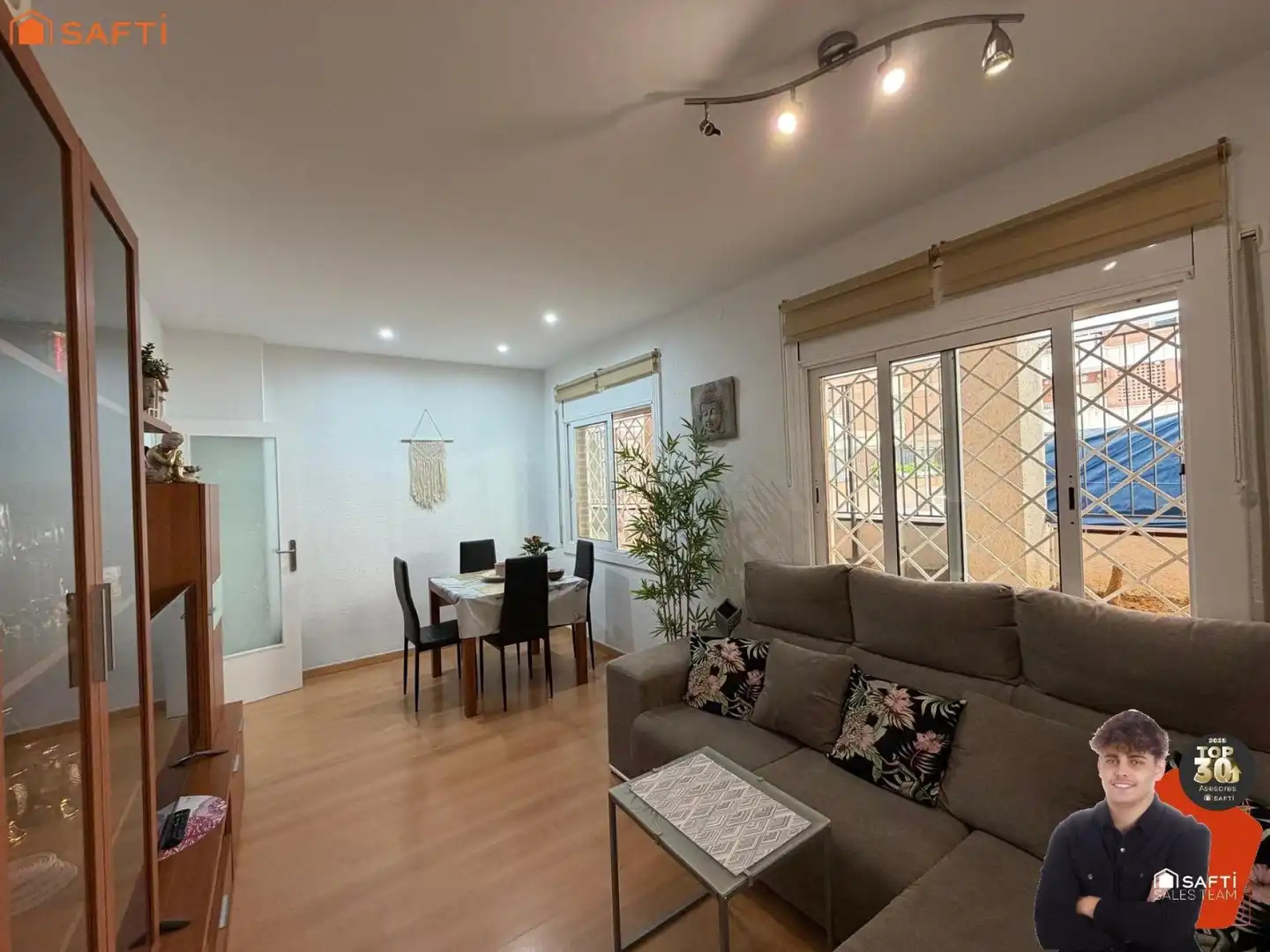Sala d'estar de Pis en venda en Calella amb Terrassa i Piscina comunitària