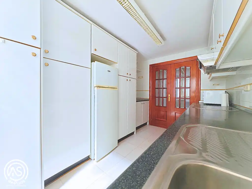 Cocina de Piso en venta en Zaragoza con Aire acondicionado, Calefacción y Amueblado