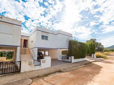 Detached house with pool for sale in Carretera de ľ Estació