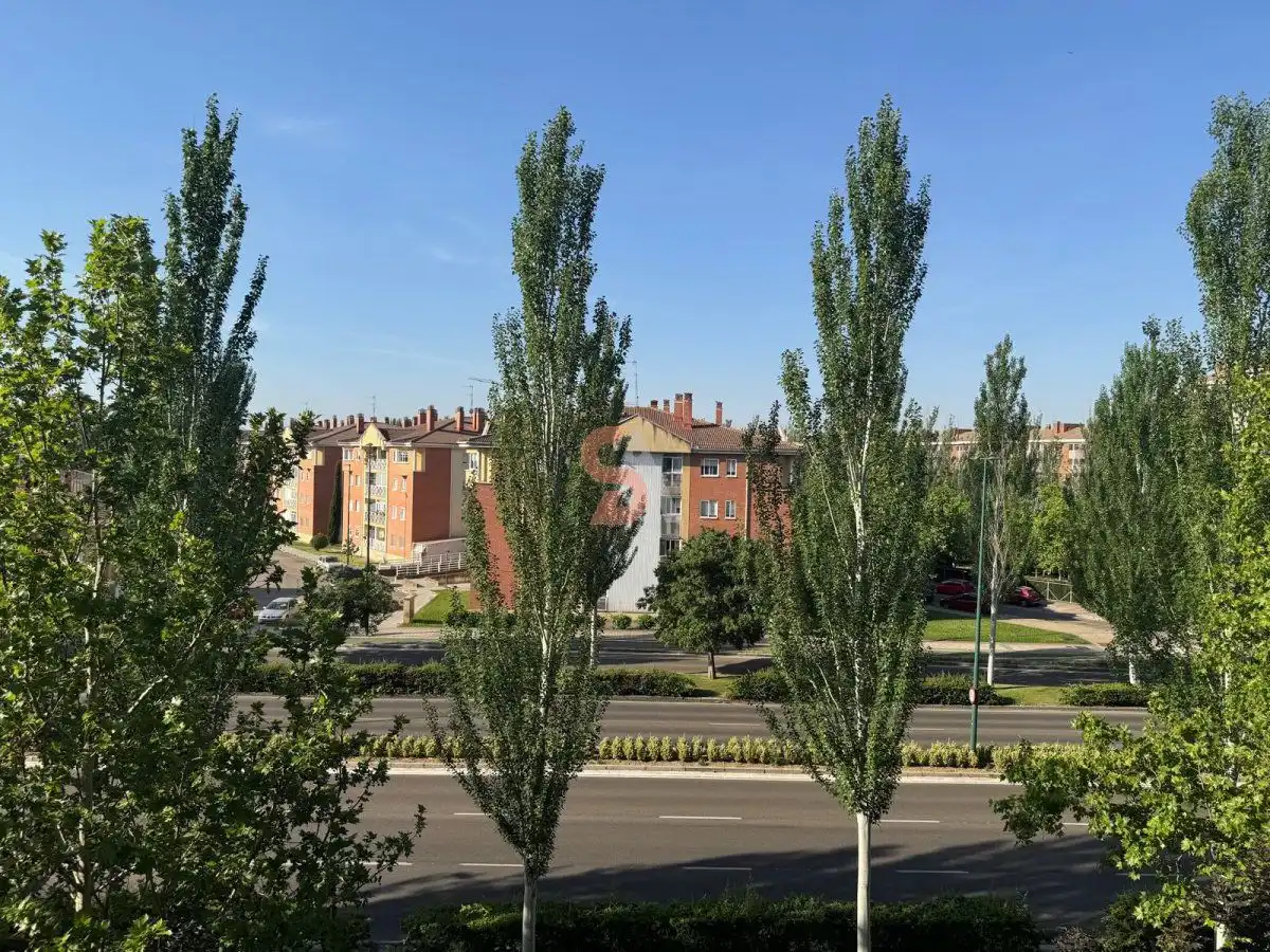 Außenansicht von Wohnung zur Miete in Valladolid mit Heizung, Möbliert und Gemeinschaftspool