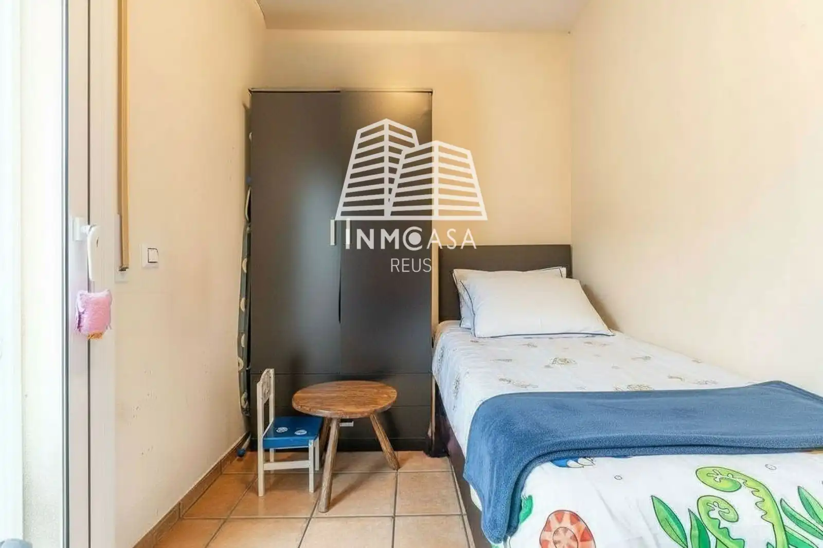 Habitación de Casa adosada en venta en La Pobla de Montornès   con Aire acondicionado, Calefacción y Terraza