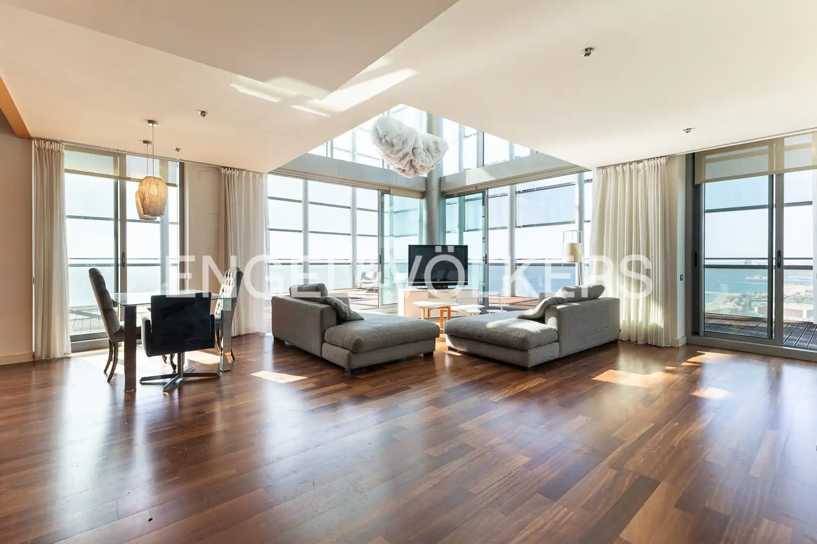 Attic for rent in Diagonal Mar i el Front Marítim del Poblenou