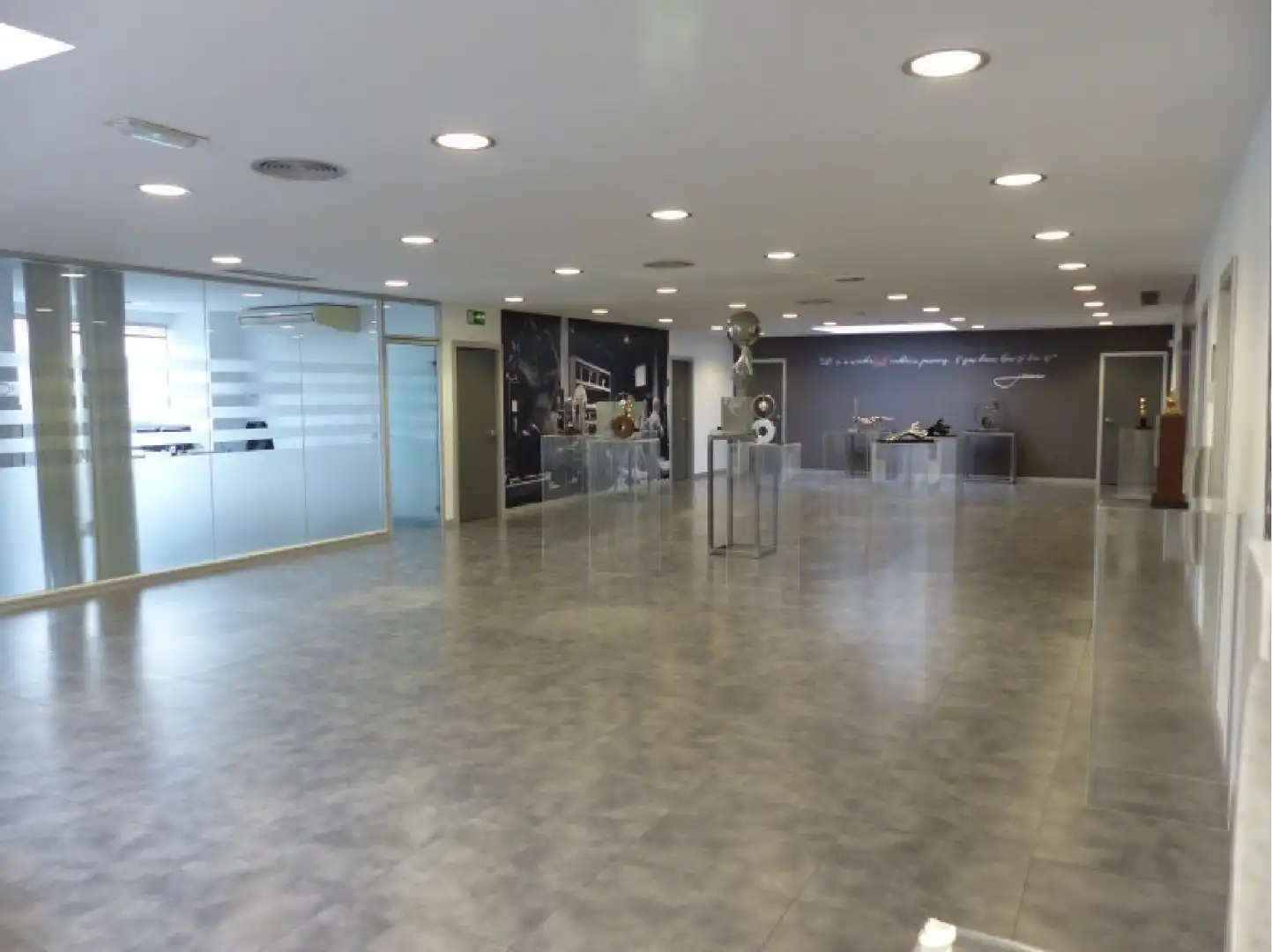 Fabrikhallen zur Miete in Gavà