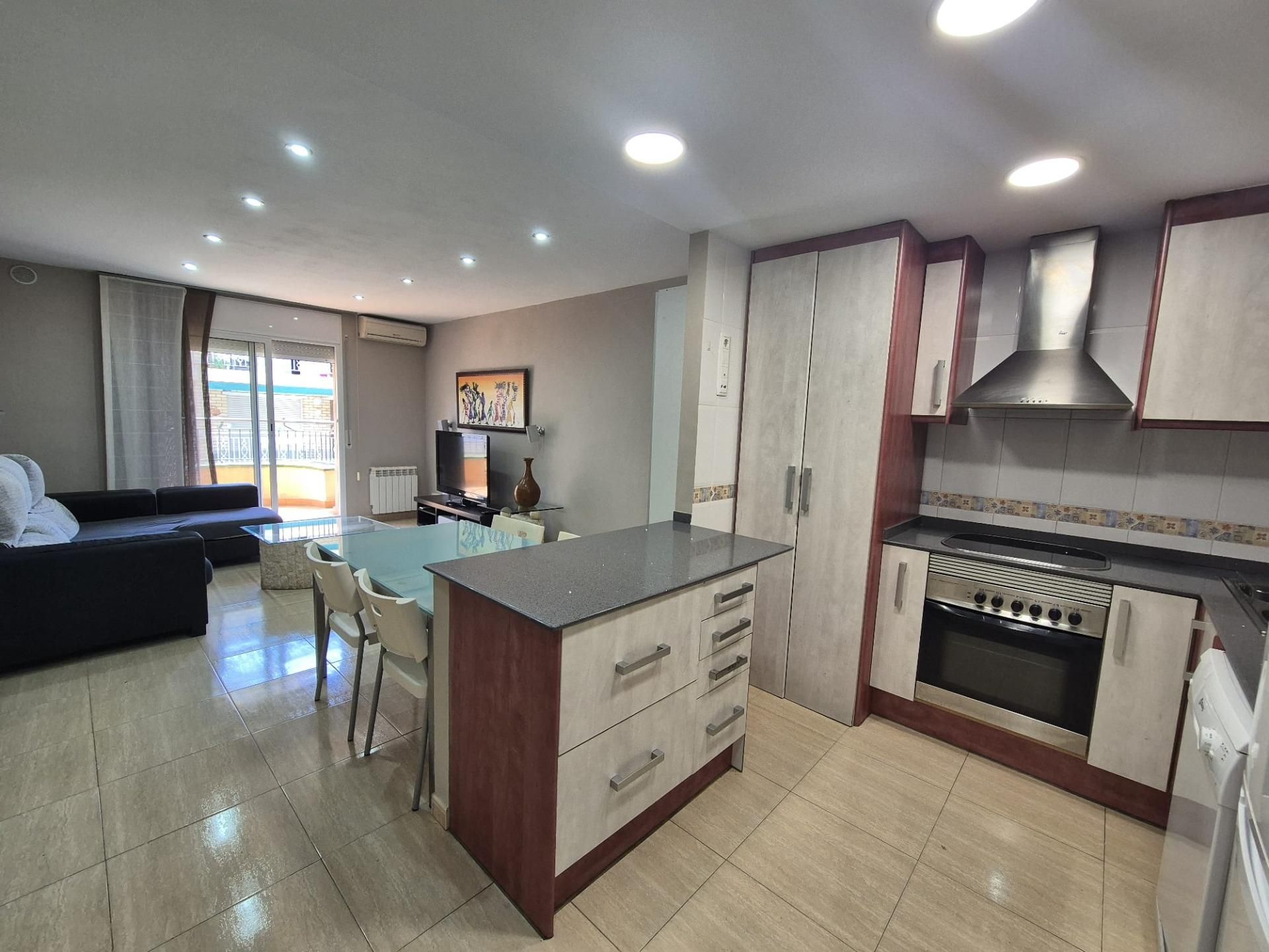 Kitchen of Flat for sale in Pineda de Mar  with Air Conditioner, Heating and Terrace