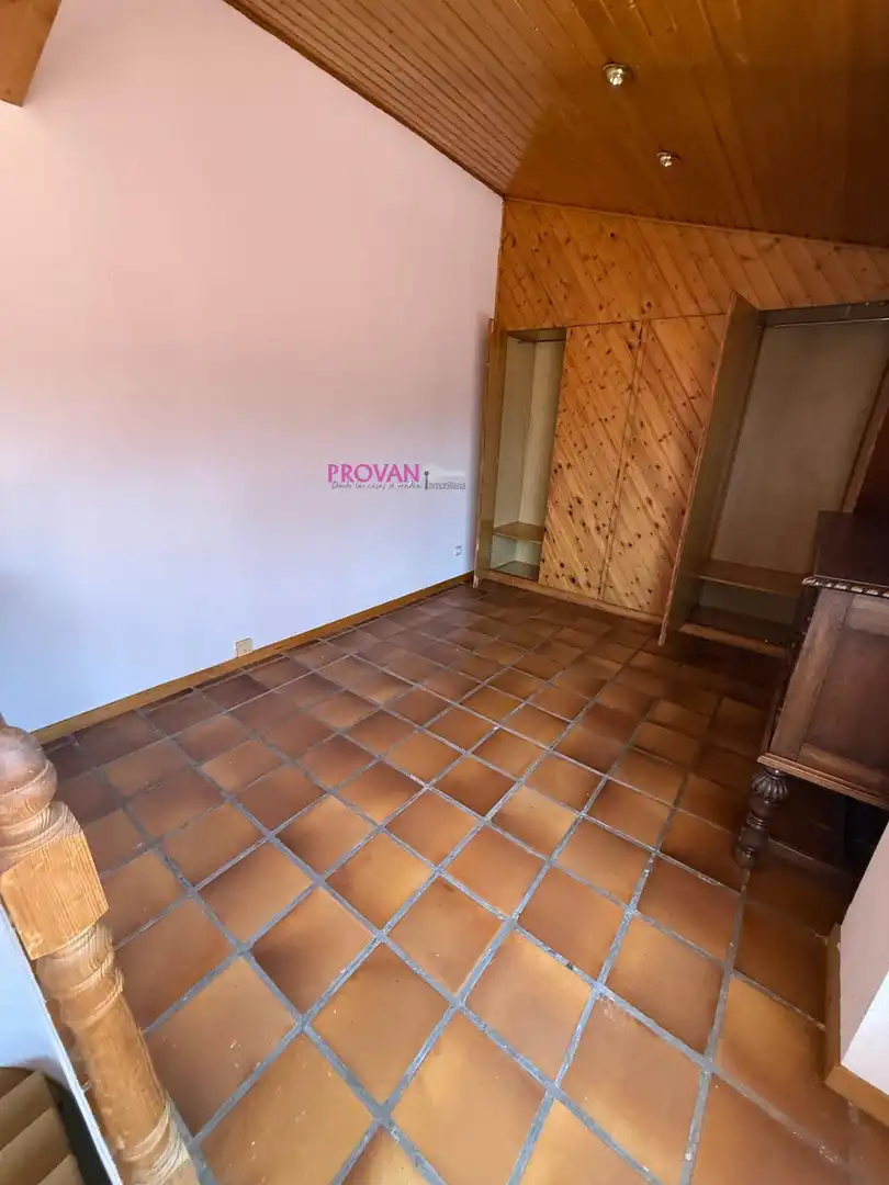 Dormitori de Casa adosada en venda en Torrejón de Ardoz amb Aire condicionat, Calefacció i Terrassa