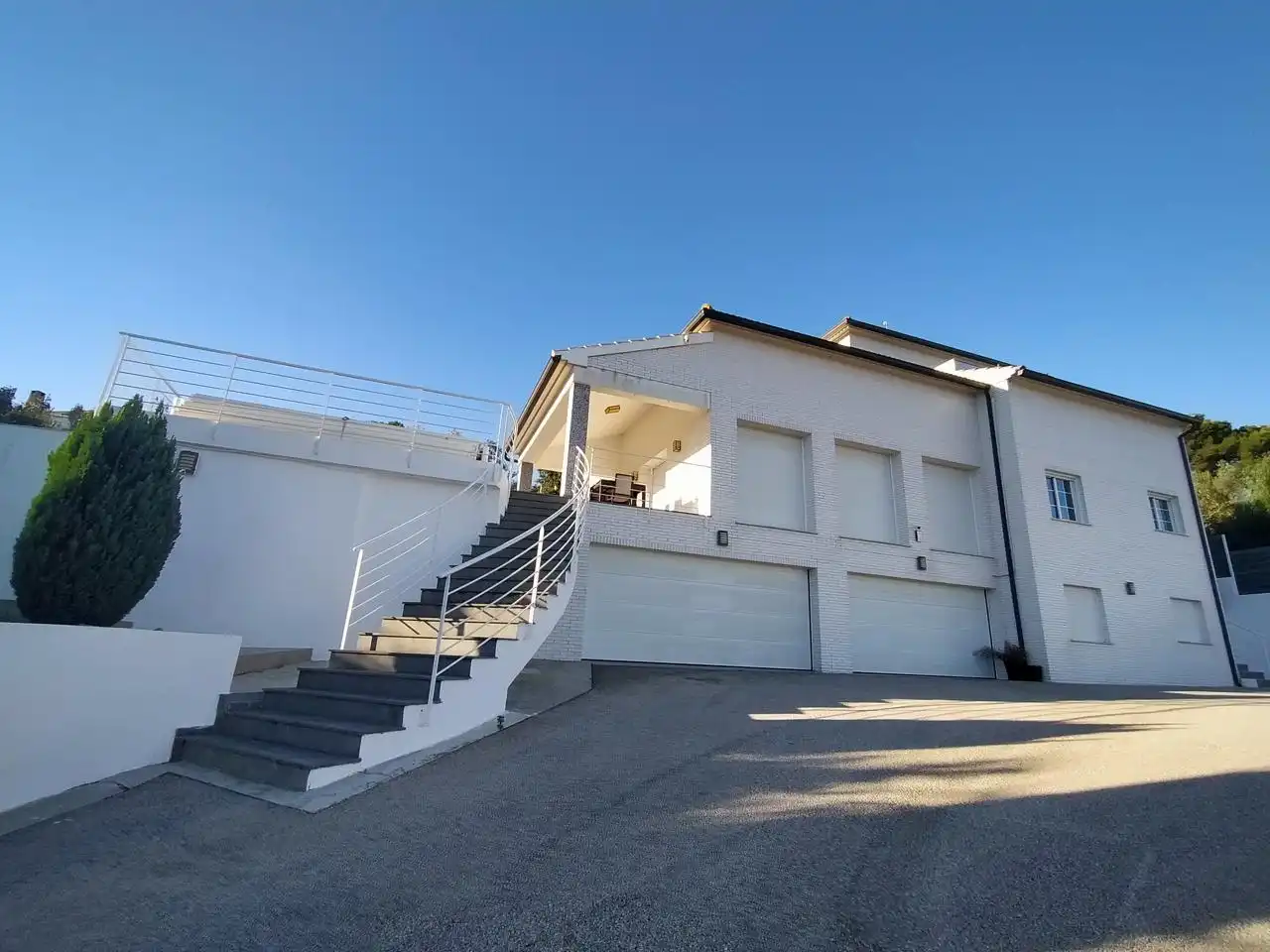 Vista exterior de Casa o chalet en venta en Oliva con Aire acondicionado, Jardín privado y Terraza