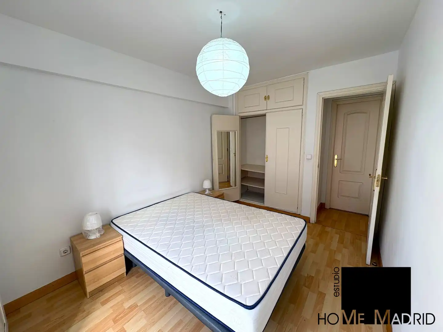 Habitación de Piso en venta en Madrid con Parquet, Terraza y Amueblado