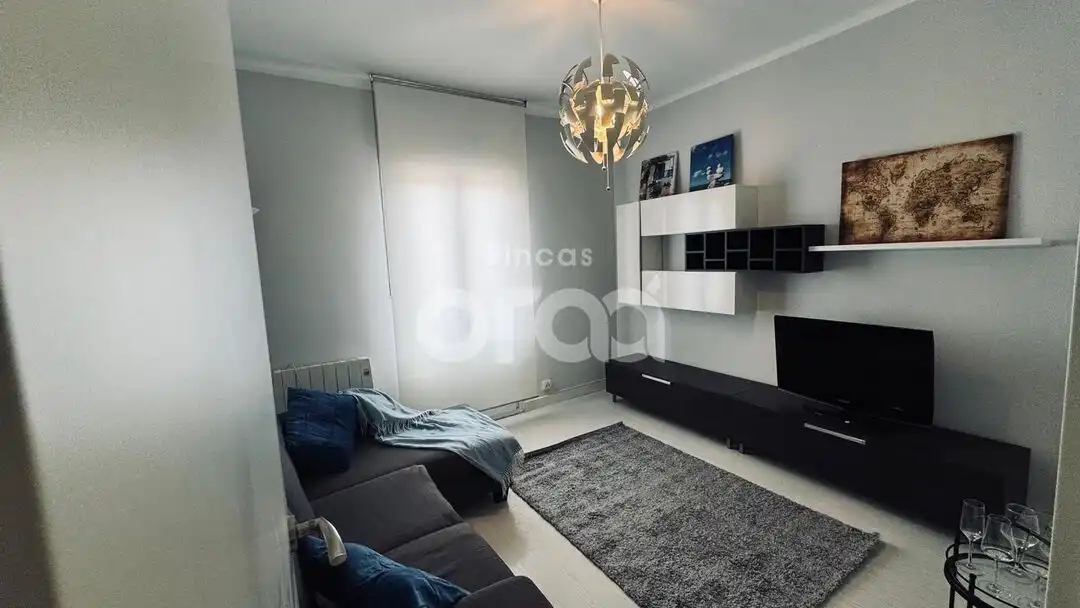Living room of Flat for sale in Santurtzi   with Heating, Furnished and Balcony