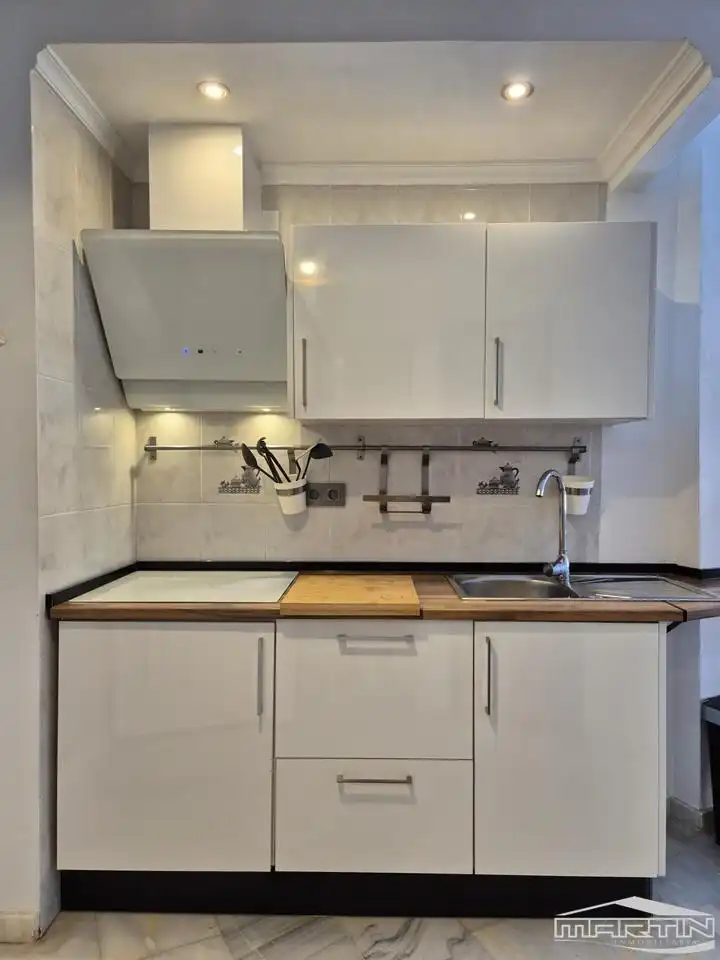 Cocina de Estudio de alquiler en Torrox con Aire acondicionado, Trastero y Piscina