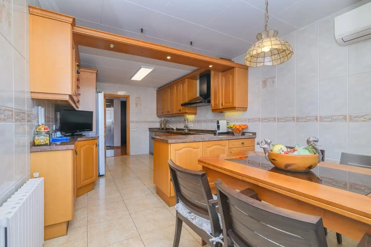 Cuina de Casa o xalet en venda en Sant Joan de Vilatorrada amb Calefacció, Parquet i Terrassa