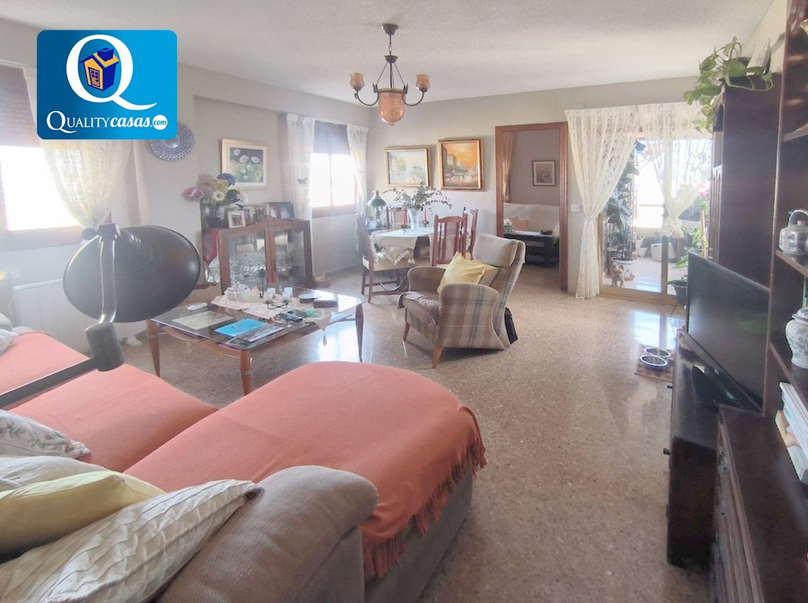 Sala de estar de Piso en venta en Alicante / Alacant con Balcón