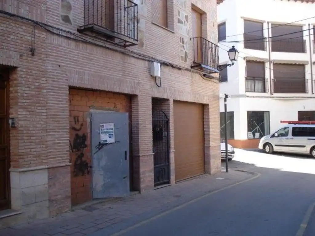 Vista exterior de Local en venda en Consuegra