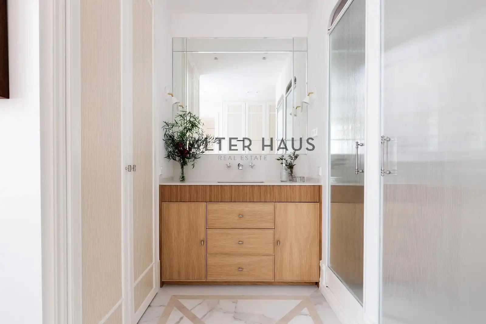 Bathroom of Flat for sale in Chamberí