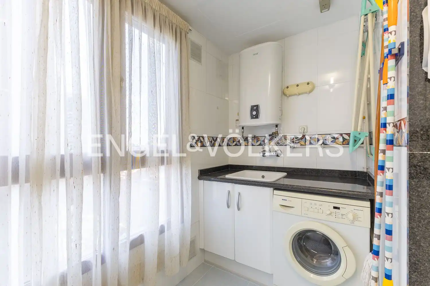 Flat with terrace for sale in Avinguda de les Corts Valencianes, imagen 9