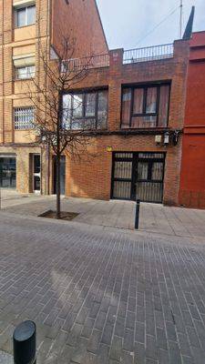 Edificio en Venta en Calle Foc Follet en El Bon Pastor