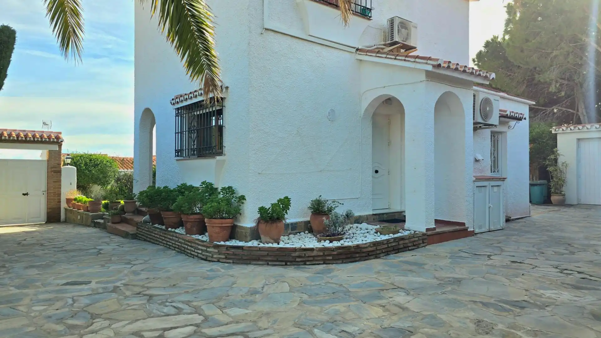 Exterior view of Houses for sale in Benalmádena  with Air Conditioner, Heating and Private garden