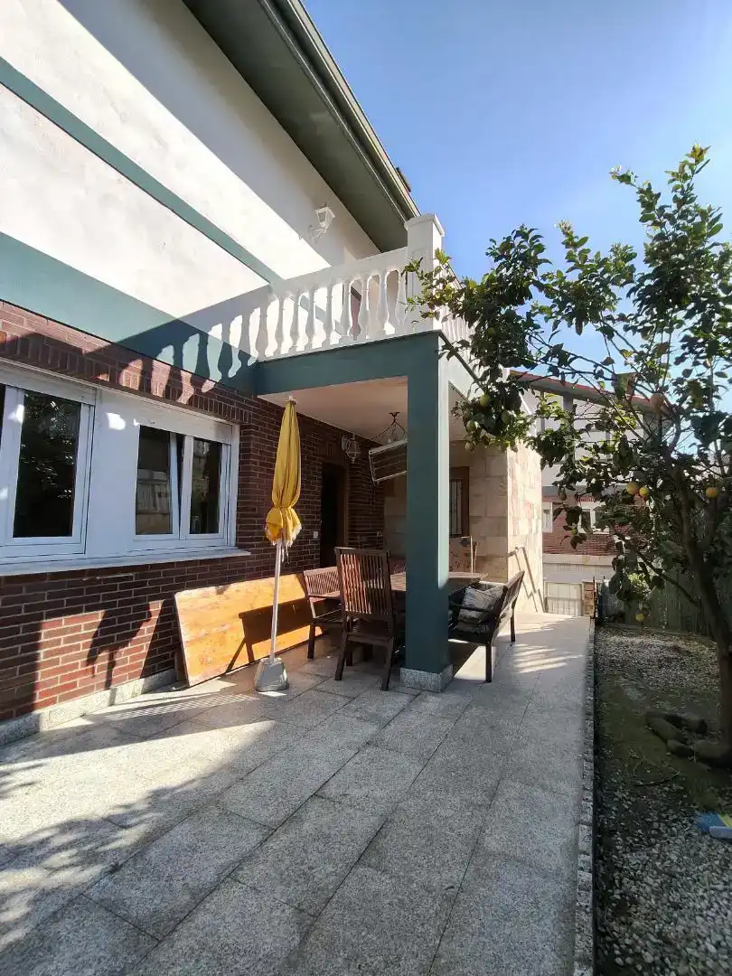 Terraza de Casa o chalet en venta en Castro-Urdiales con Balcón