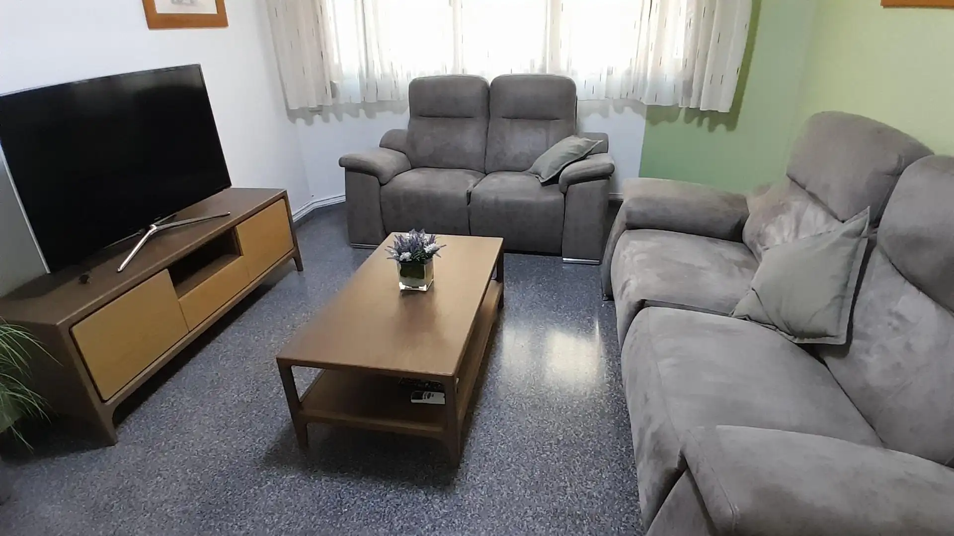 Sala d'estar de Pis en venda en Yecla amb Aire condicionat, Calefacció i Traster