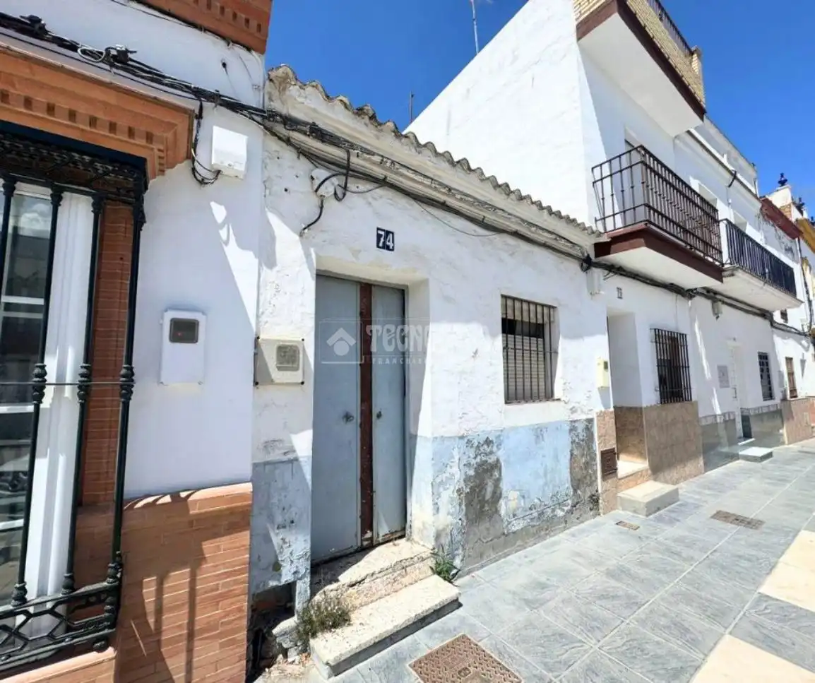 Vista exterior de Casa o xalet en venda en Las Cabezas de San Juan