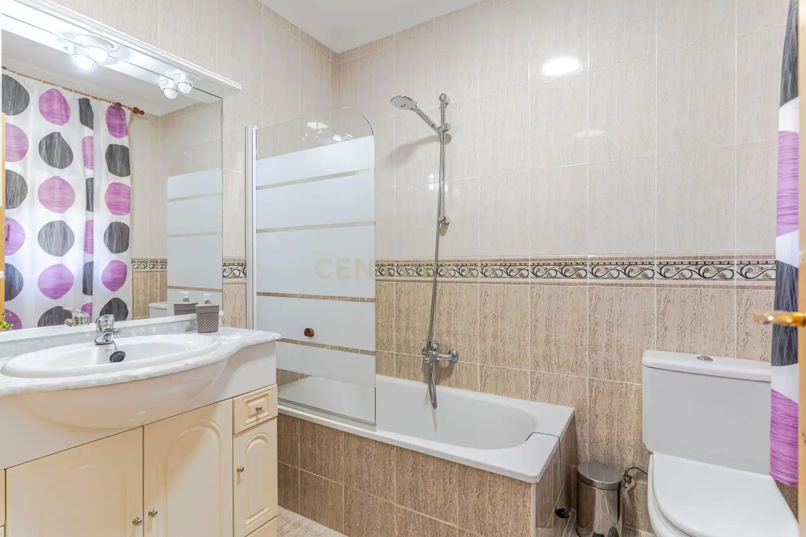 Baño de Casa o chalet en venta en Las Gabias con Jardín privado, Trastero y Piscina