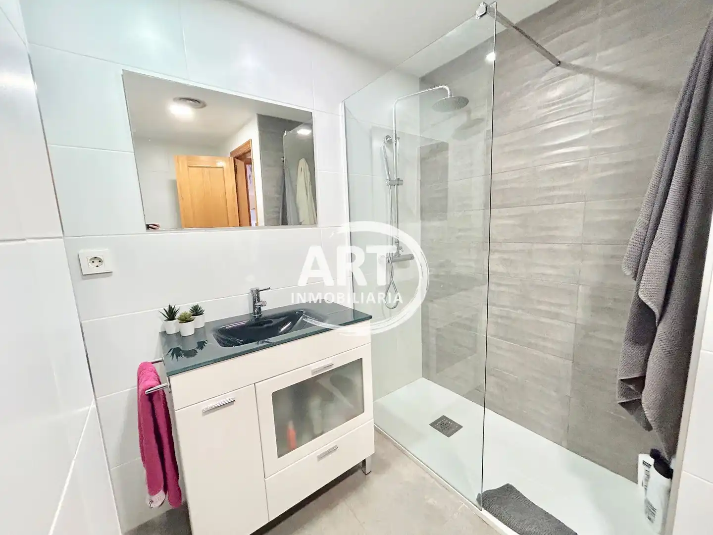 Baño de Casa adosada en venta en Bétera con Aire acondicionado, Calefacción y Terraza