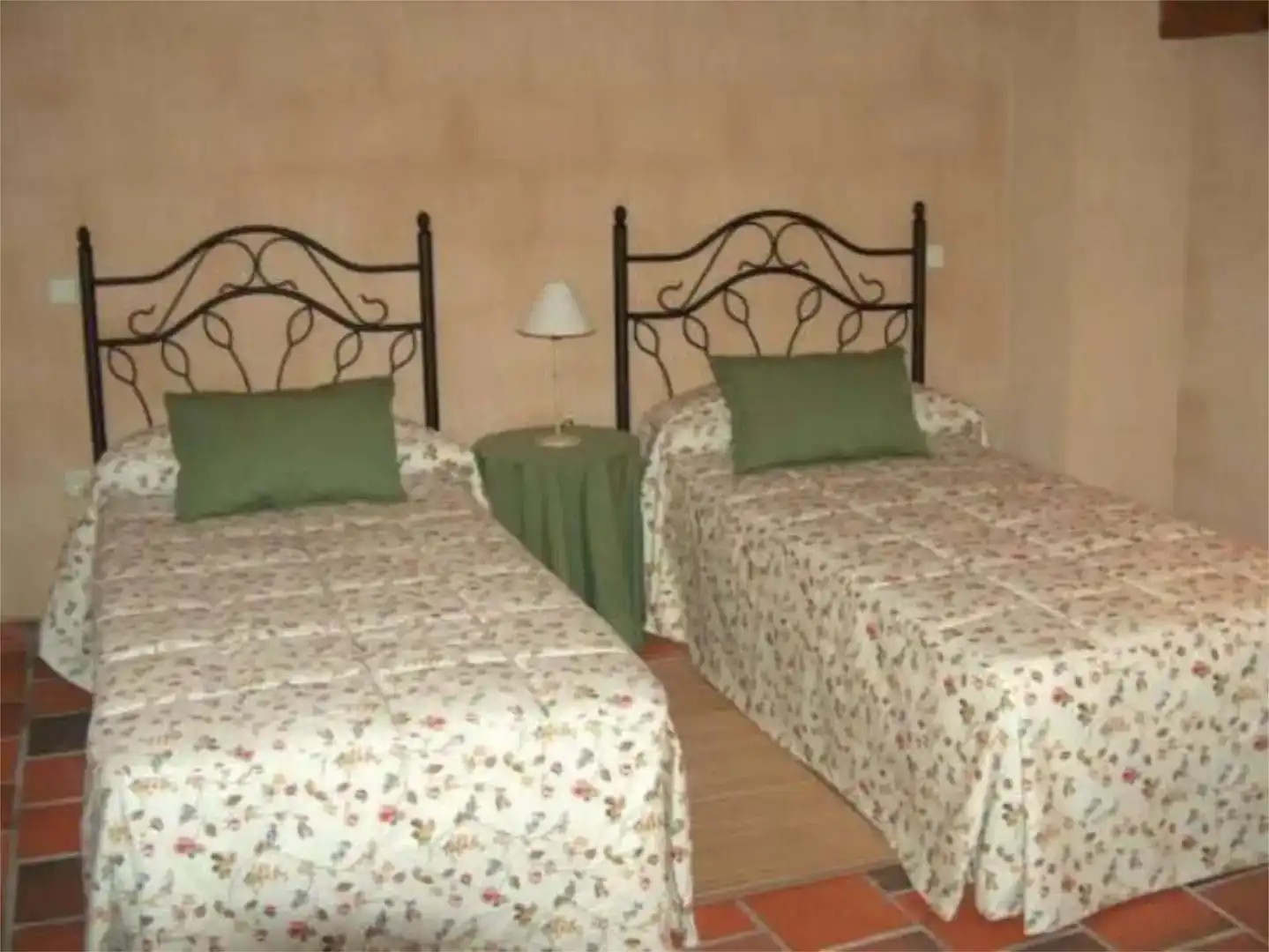 Dormitori de Pis en venda en Valleruela de Pedraza amb Traster i Moblat