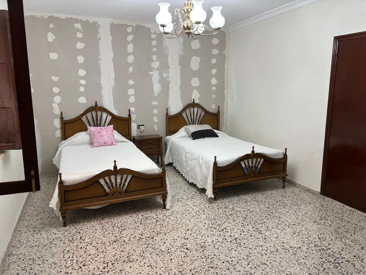 Dormitori de Casa o xalet en venda en Elda amb Aire condicionat, Calefacció i Jardí privat