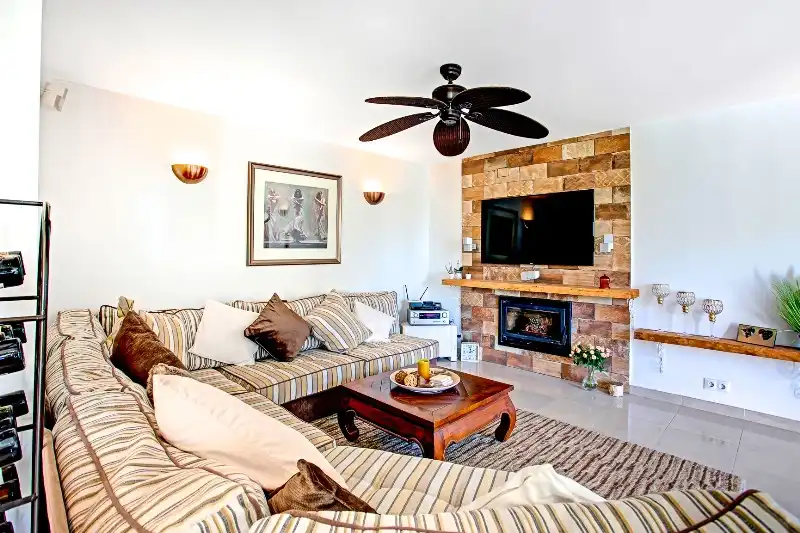 Chalet con piscina en venta en Elviria - Cabopino, imagen 35