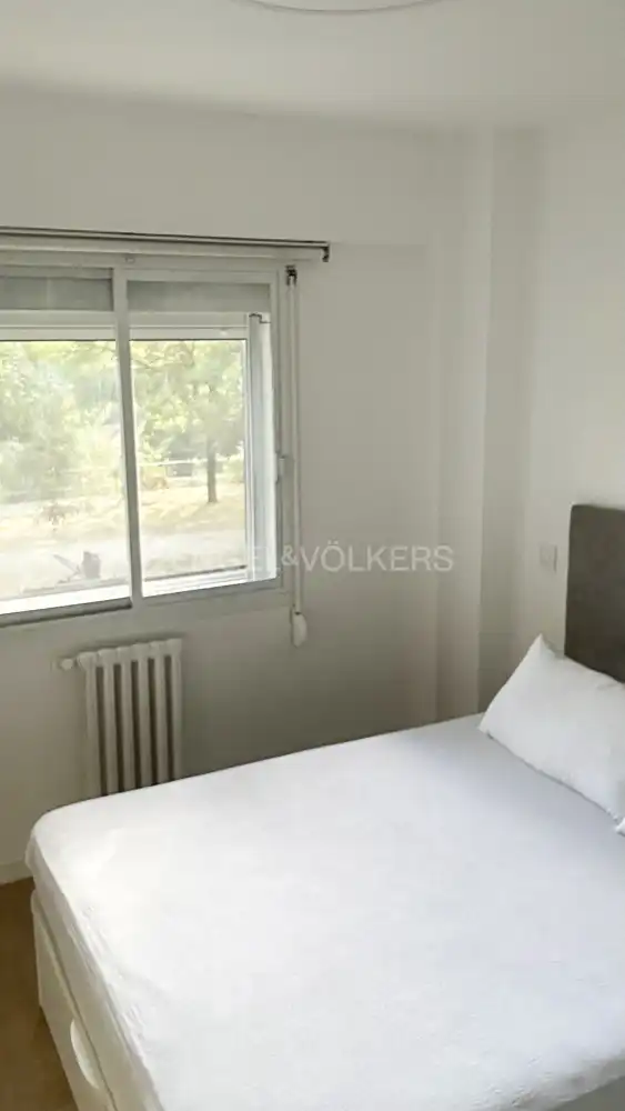 Habitación de Apartamento de alquiler en Madrid con Calefacción, Amueblado y Se aceptan mascotas