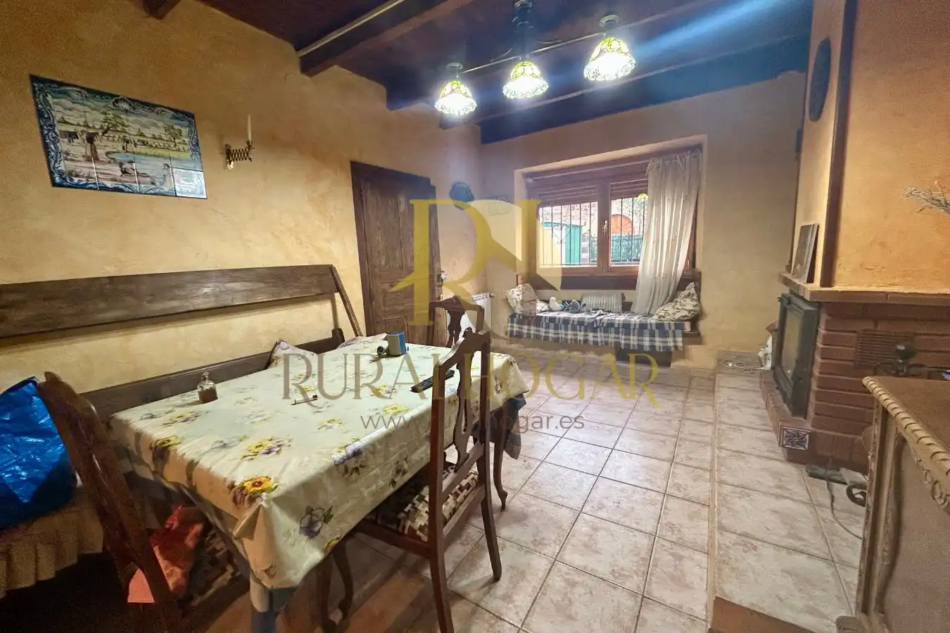 Detached homes for sale in Boñar