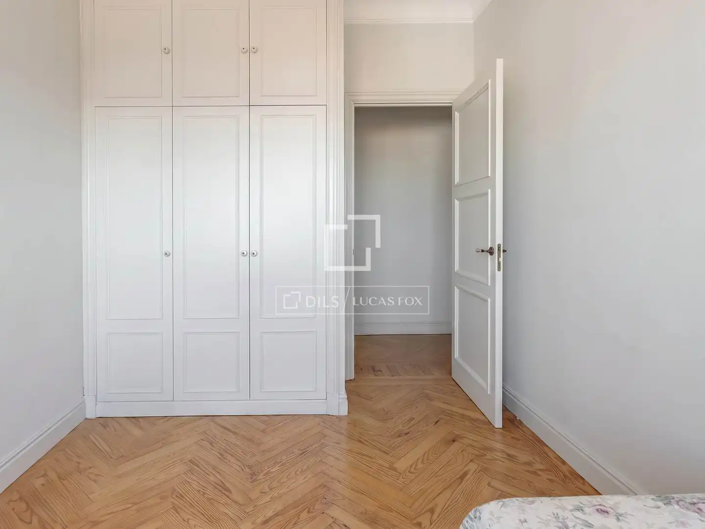 Bedroom of Attic for rent in Madrid  with Air Conditioner, Heating and Parquet flooring