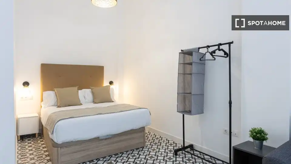 Bedroom of Study for share in Málaga  with Air Conditioner, Terrace and Furnished