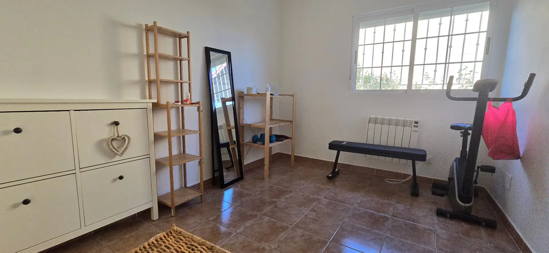 Sala de estar de Casa o chalet en venta en Zarzuela del Monte con Aire acondicionado, Calefacción y Jardín privado