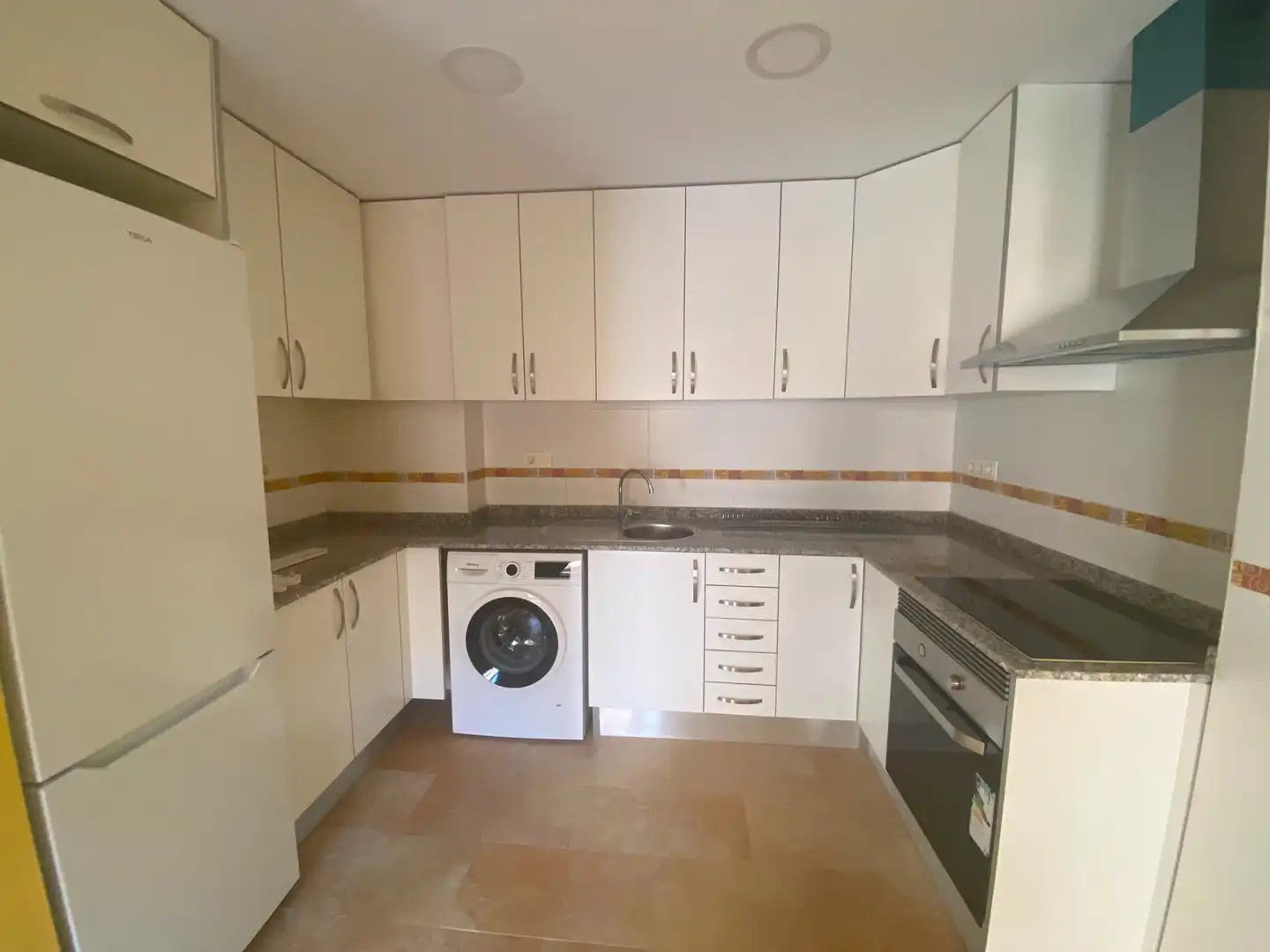 Kitchen of Study for rent in Vila-real  with Storage room, Oven and Washing machine