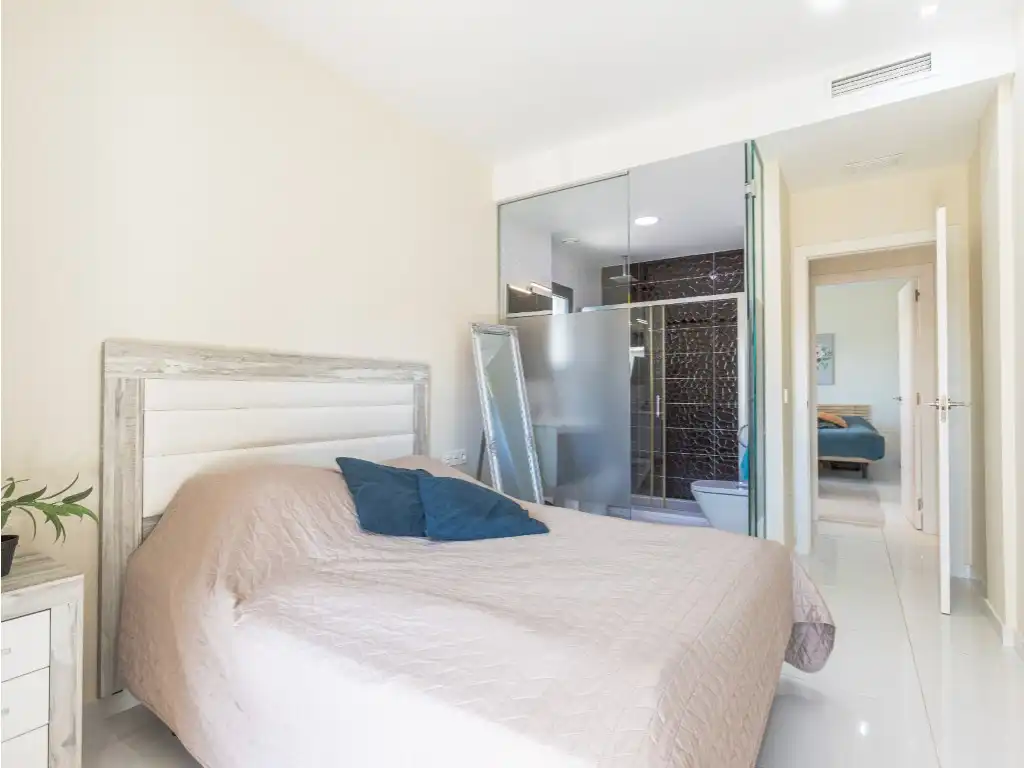 Apartamento con terraza en venta en Calle Panticosa, imagen 11
