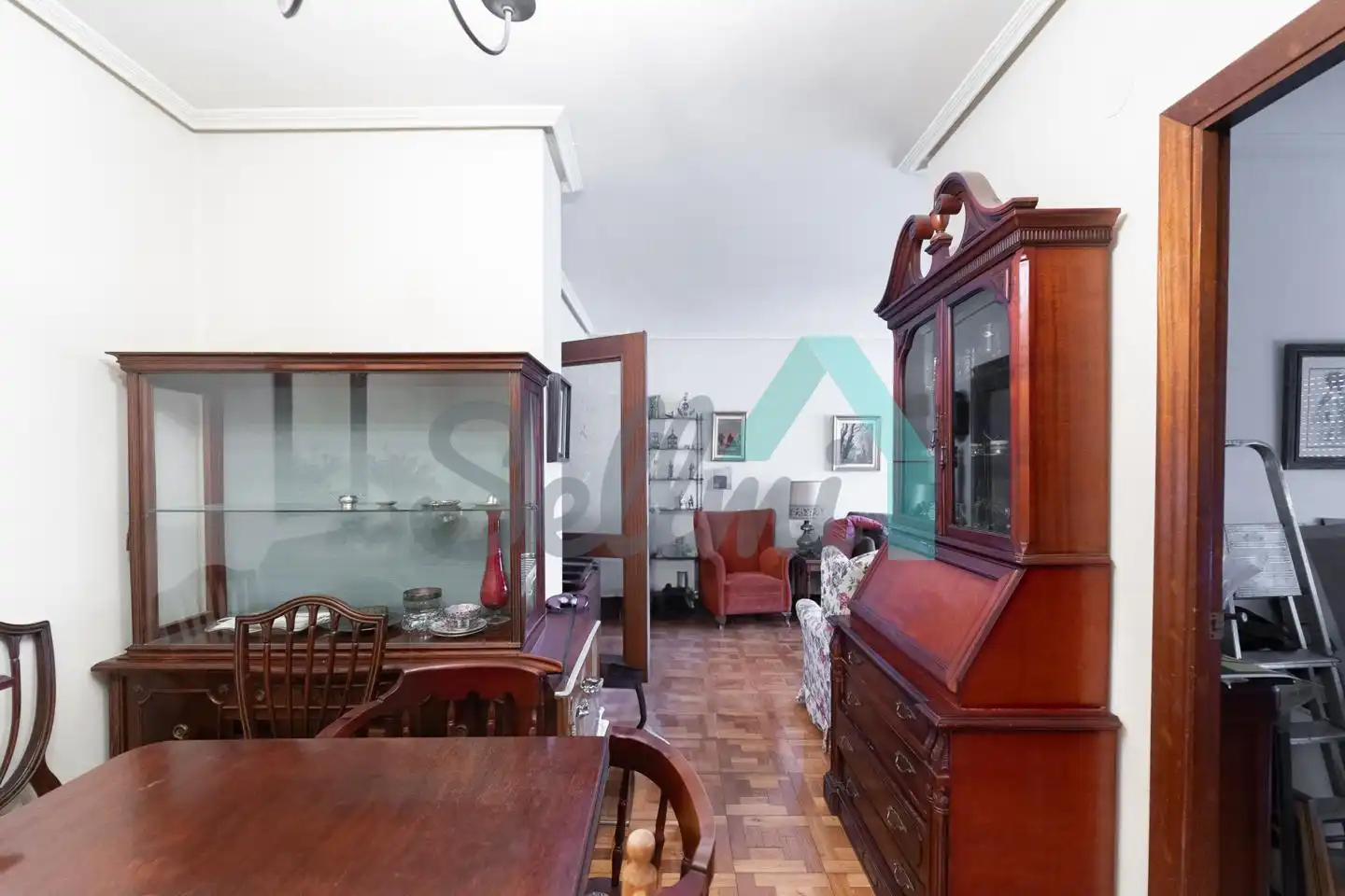 Sala de estar de Piso en venta en Oviedo  con Calefacción, Parquet y Terraza
