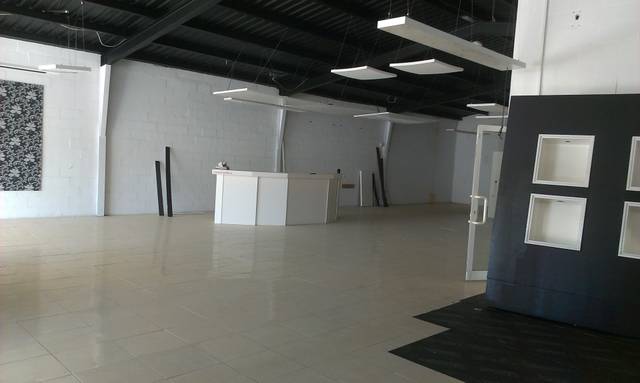 Nave industrial en Alquiler en Villanueva Golf