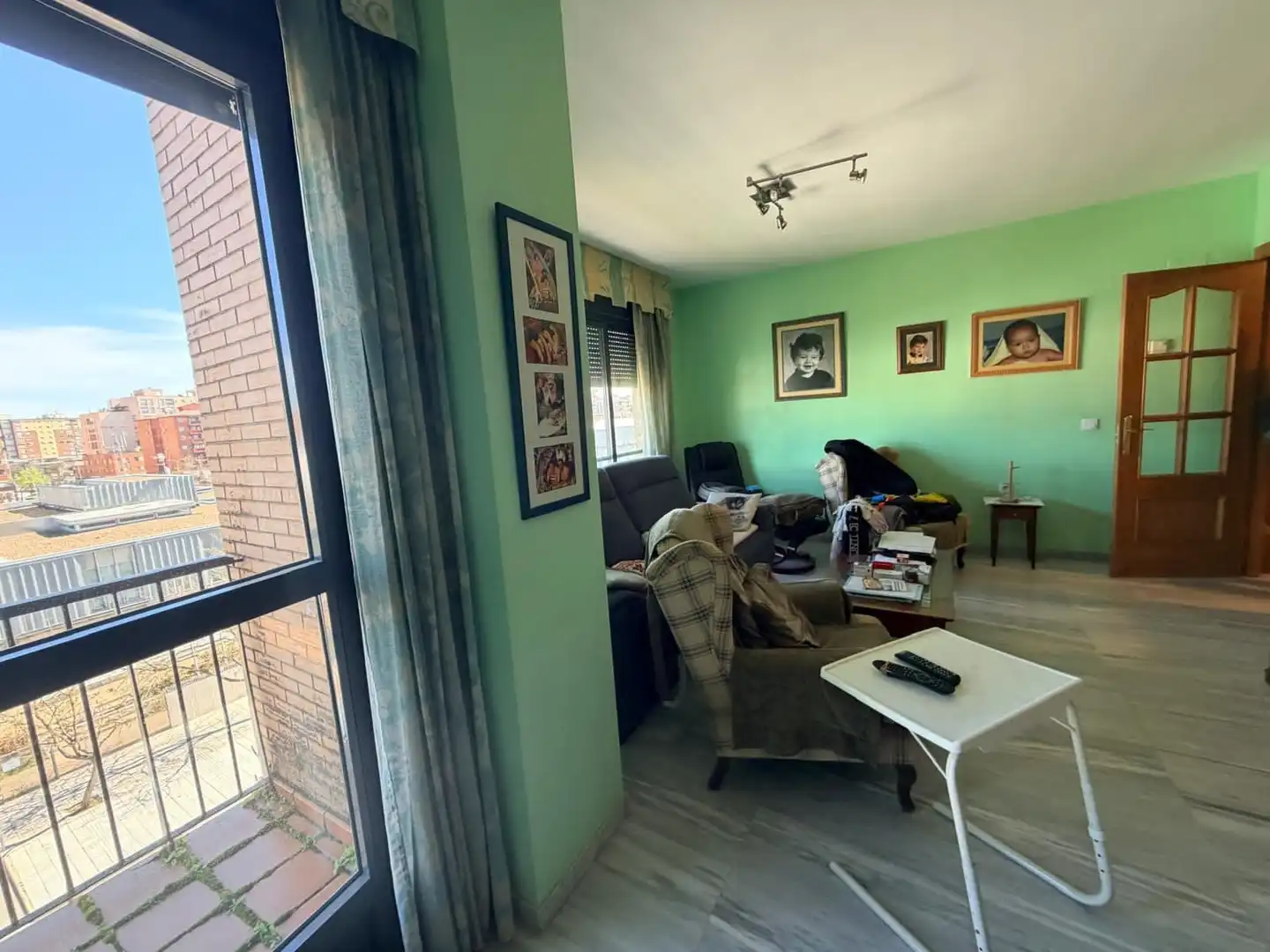 Sala d'estar de Àtic en venda en Badajoz amb Aire condicionat, Calefacció i Jardí privat